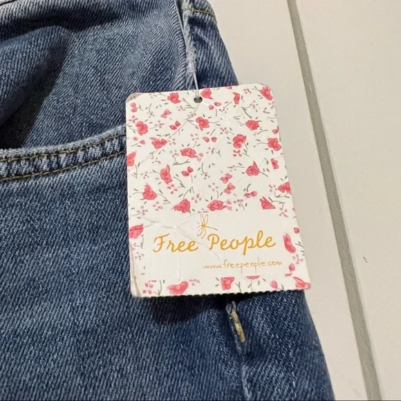 LAST CHANCE ⚫️ NWT WE THE FREE 31 Denim Jeans ⚫️ - Picture 6 of 7